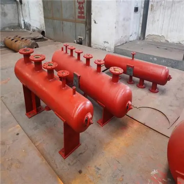 察雅分集水器安装高度